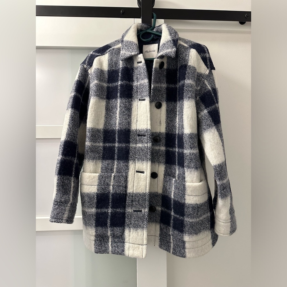 Madewell Walton shirt jacket. Size small. Marly plaid ink. Worn once.